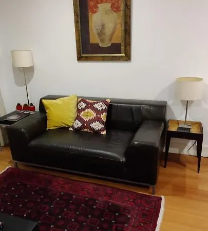 Sao Bento Lisbon Charm Studio 公寓